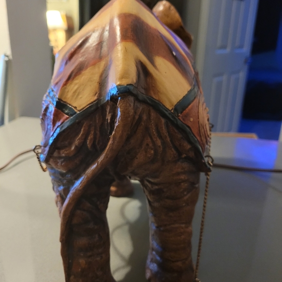 Barnum & Bailey Elephant with Monkey - Picture 2 of 16